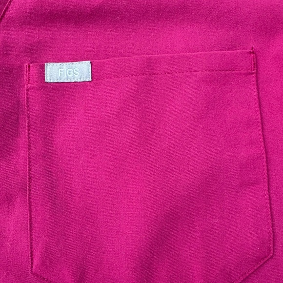 Figs scrub top - Picture 3 of 3